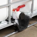 275 Gallon IBC Tote, New, UN Rated, 2 Camlock Valve, Composite Pallet, UV Additive - Image 3